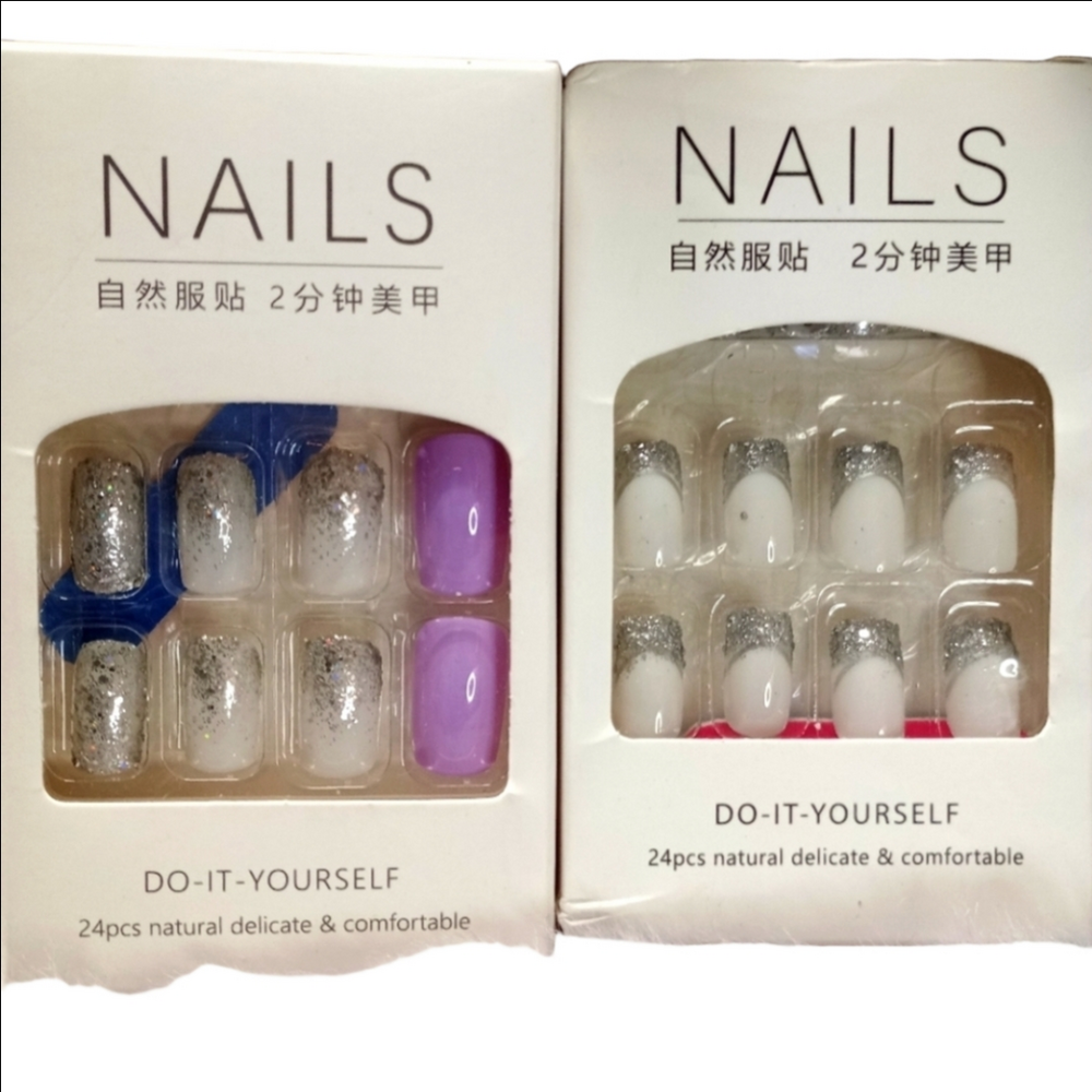 False Nails Medium Silver Glitter White Violet NWT
